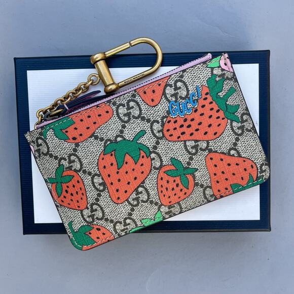 Gucci Gg Supreme Strawberry Key Cles Card Holder Coated Canvas Card Wallet - Picture 1 of 14